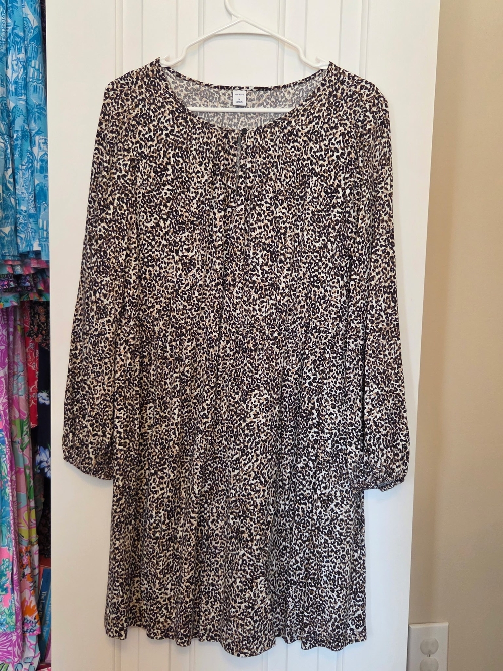 Old Navy Medium Leopard Print Long Sleeve Tiered Dress